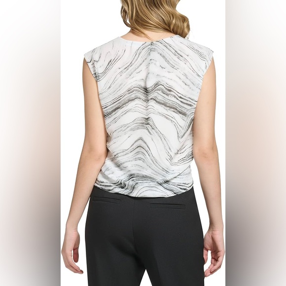 CALVIN KLEIN Women's Loose Fitted Poly Chiffon Sleeveless Twist Detail Blouse - Picture 3 of 13